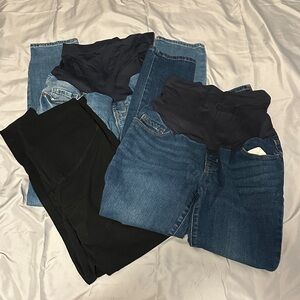 Old Navy Women’s Maternity Jeggings and Jeans Bundle - Black and Dark Blue